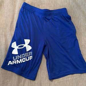 Boys Under Armour shorts YLG